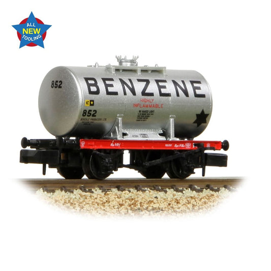 Farish 378-000 14T Anchor-Mounted Tank Wagon 'Benzene' Silver - N Gauge