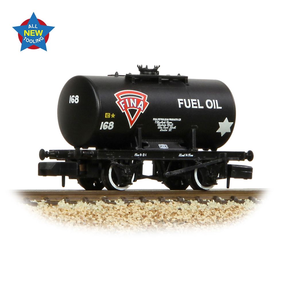 Farish 378-003 14T Anchor-Mounted Tank Wagon 'Fina' Black - N Gauge