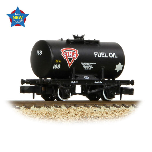 Farish 378-003 14T Anchor-Mounted Tank Wagon 'Fina' Black - N Gauge