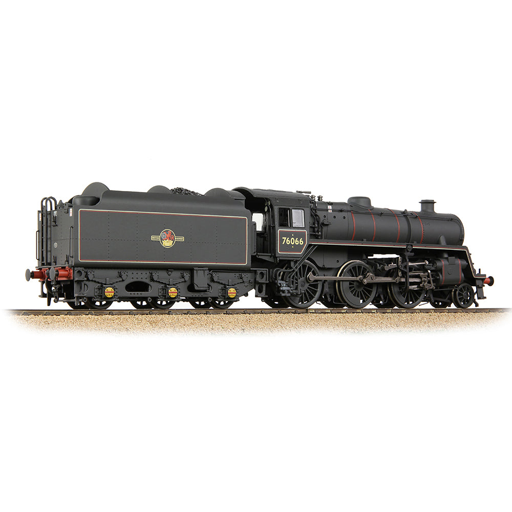 Bachmann 32-956 BR Std 4MT with BR1B Tender 76066 BR Black (L/C) - Weathered, OO Gauge *LAST FEW*