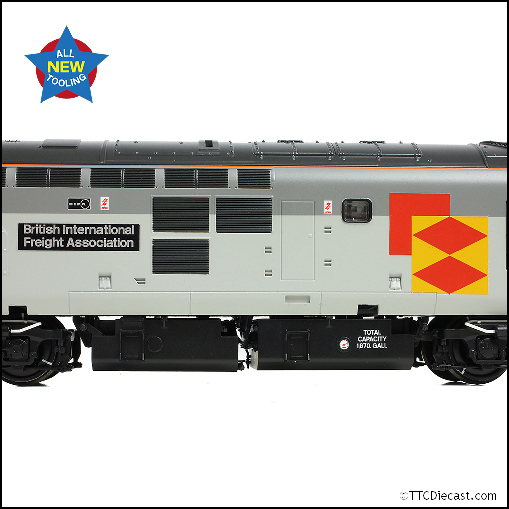 Bachmann 35-307 Class 37/0 37194 'British Int. Freight Assoc.' BR RF, OO Gauge