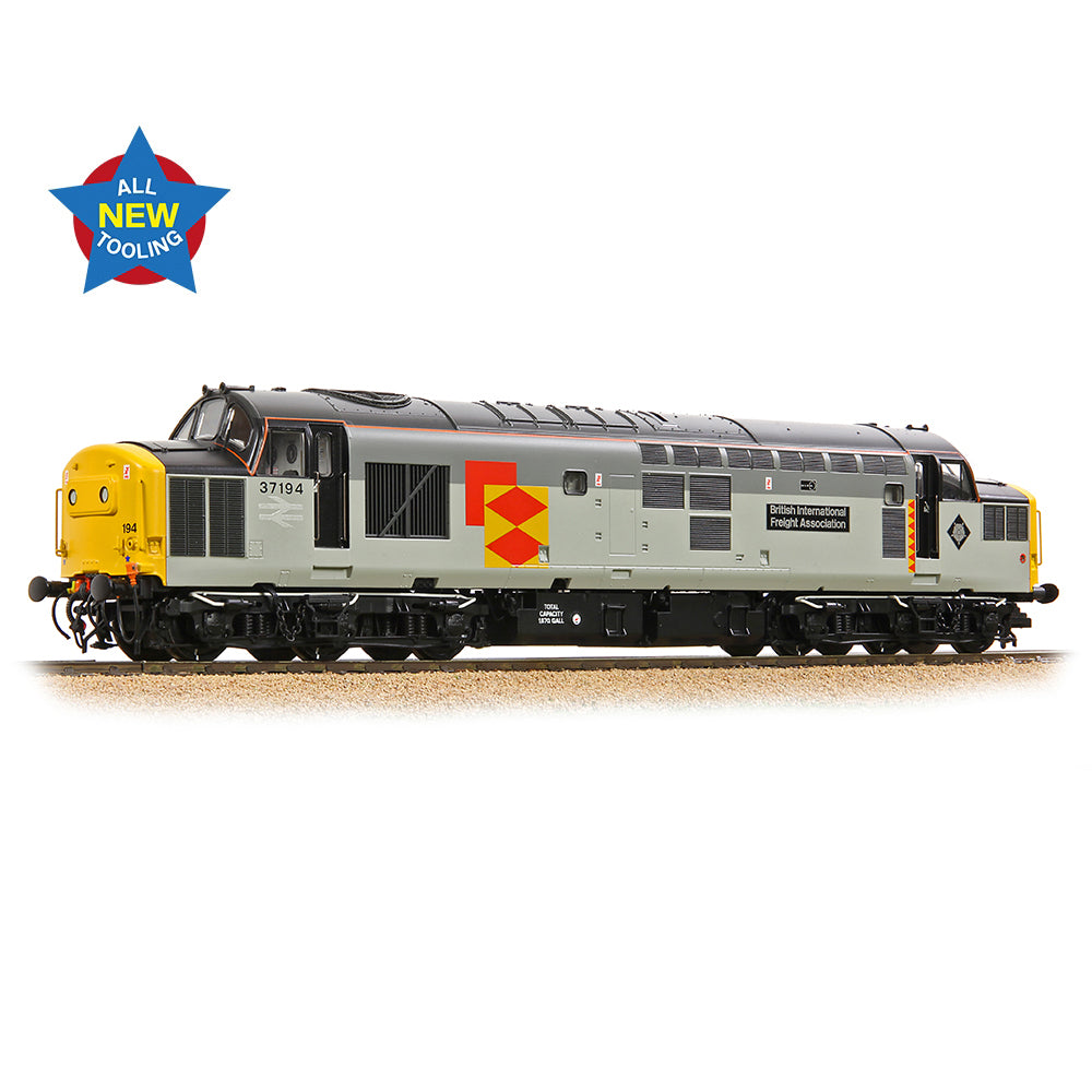 Bachmann 35-307 Class 37/0 37194 'British Int. Freight Assoc.' BR RF, OO Gauge