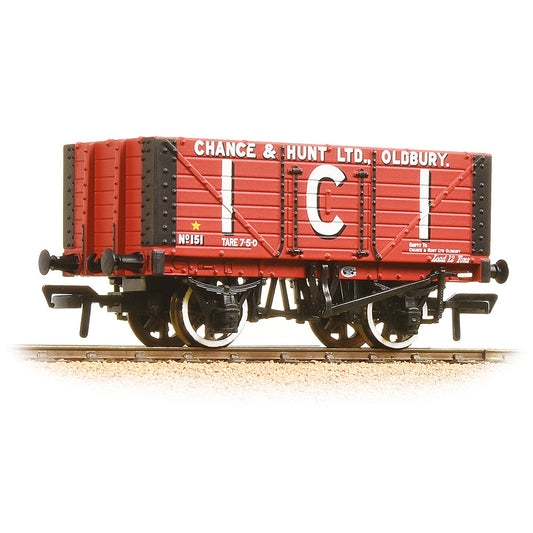 Bachmann 37-115 7 Plank Fixed End Wagon 'I.C.I. Chance & Hunt Ltd' *LAST FEW*