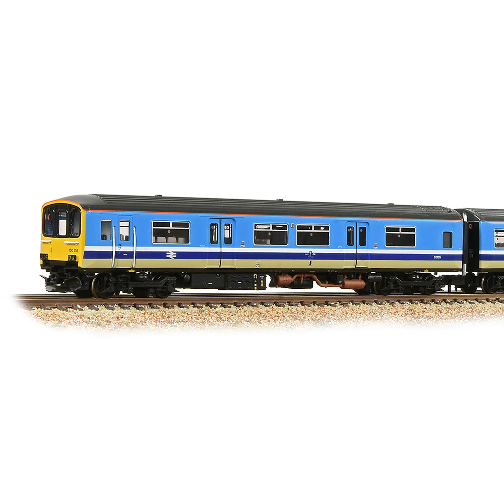 Farish 371-333 Class 150/1 2-Car DMU 150135 BR Provincial (Original), N Gauge