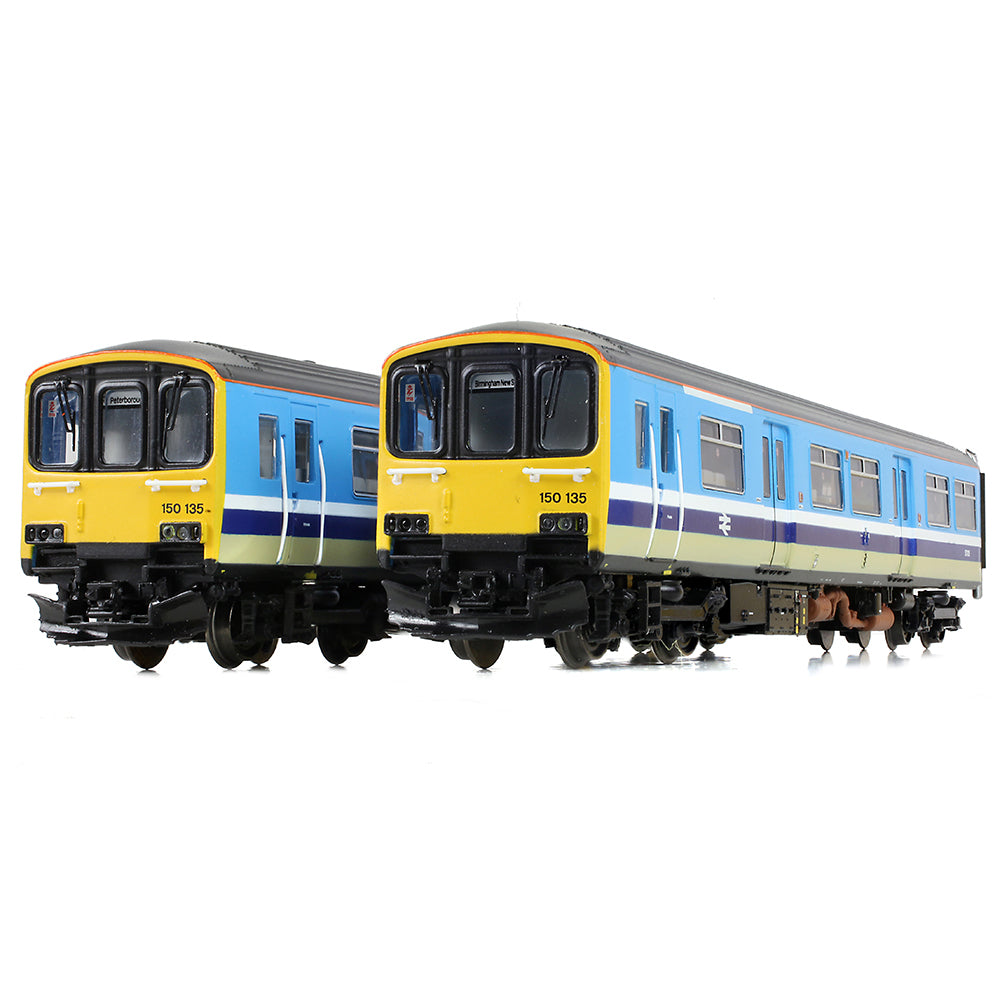 Farish 371-333 Class 150/1 2-Car DMU 150135 BR Provincial (Original), N Gauge