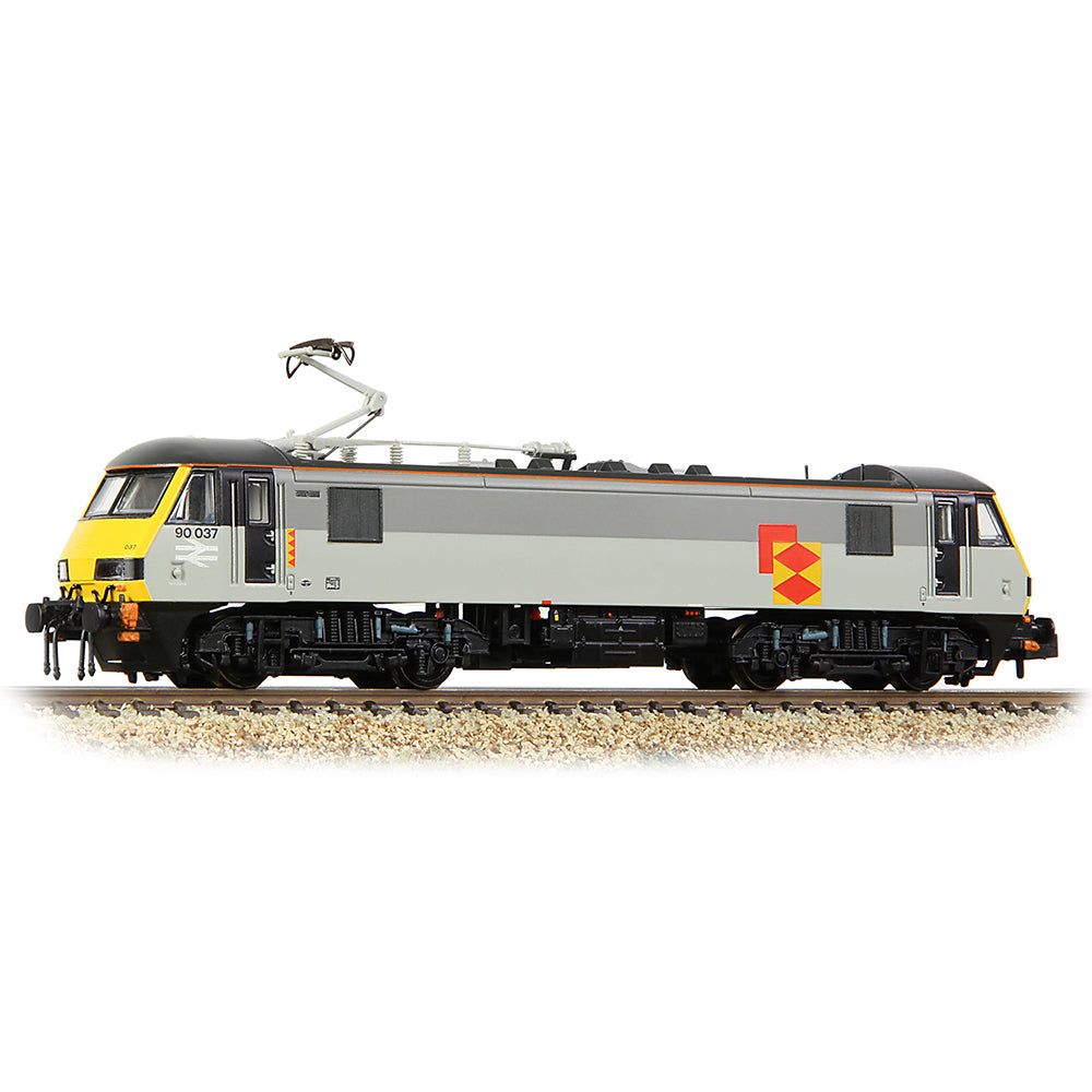 Farish 371-781 Class 90/0 90037 BR Railfreight Distribution Sector N Gauge *LAST FEW*