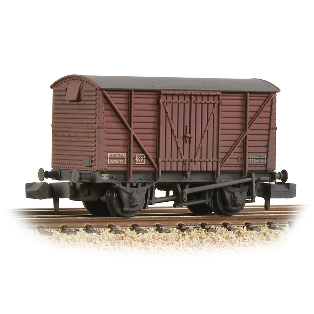 Farish 373-703B BR 12T Ventilated Van Planked Sides BR Bauxite (Late) - Weathered, N Gauge *LAST FEW*