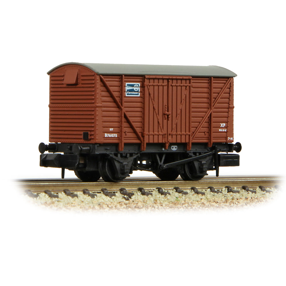Farish 373-705A BR 12T Vent. Van Planked Sides BR Bauxite (Early) 'ICI Fertilizer', N Gauge