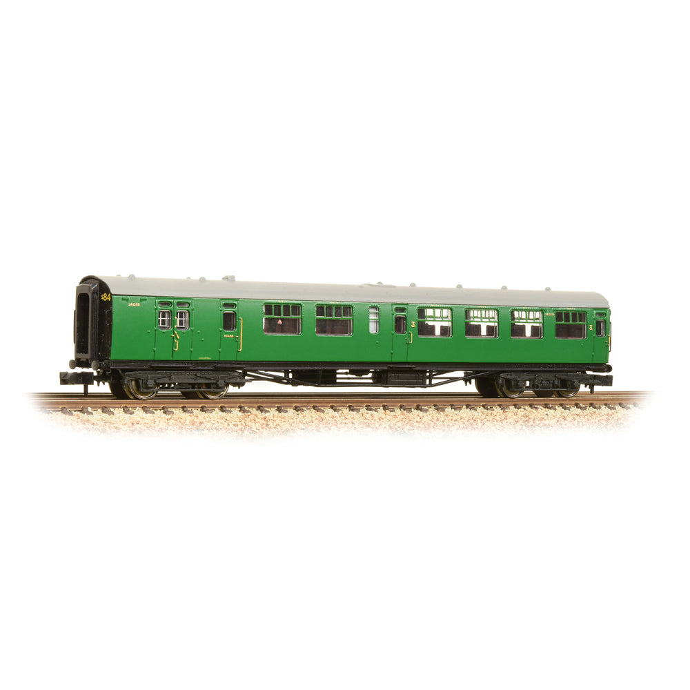Farish 374-432 Bulleid 63ft Brake Third Corridor Open BR (SR) Malachite Green *LAST FEW*
