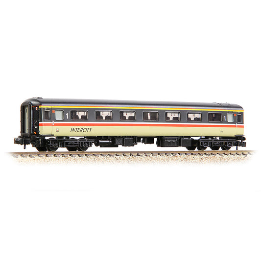 Farish 374-763 BR Mk2F FO First Open BR InterCity (Swallow) N Gauge