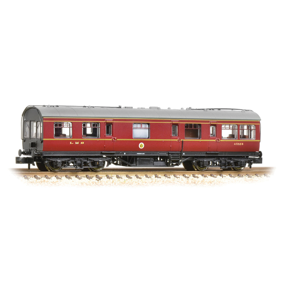 Farish 374-875 LMS 50ft Inspection Saloon LMS Lined Crimson Lake * LAST ONE*