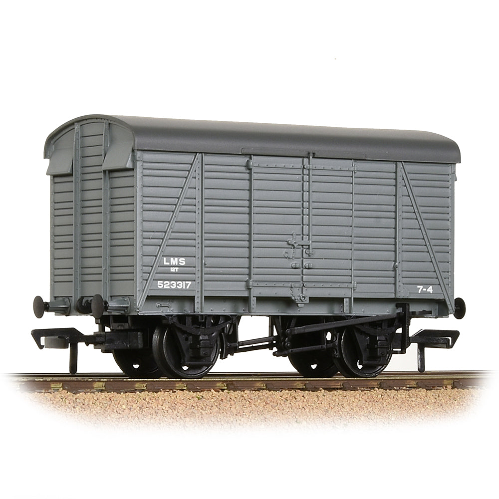 Bachmann 38-080C 12 Ton Southern 2+2 Planked Ventilated Van LMS Grey, OO Gauge *LAST FEW*