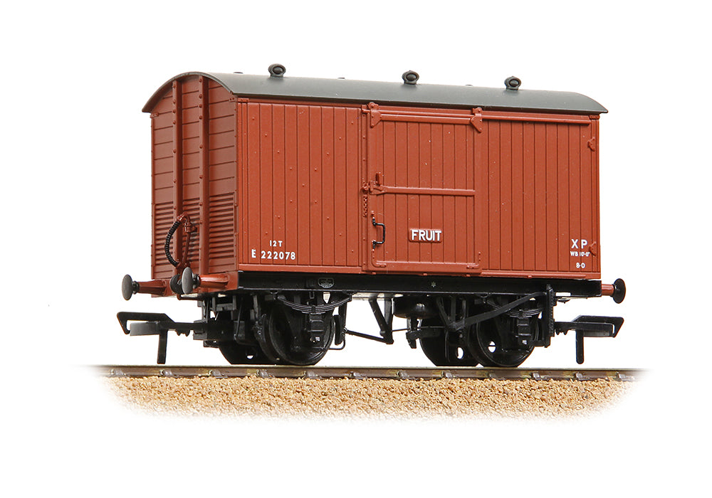 Bachmann 38-385B LNER 12T Ventilated Fruit Van BR Bauxite (Early) OO Gauge