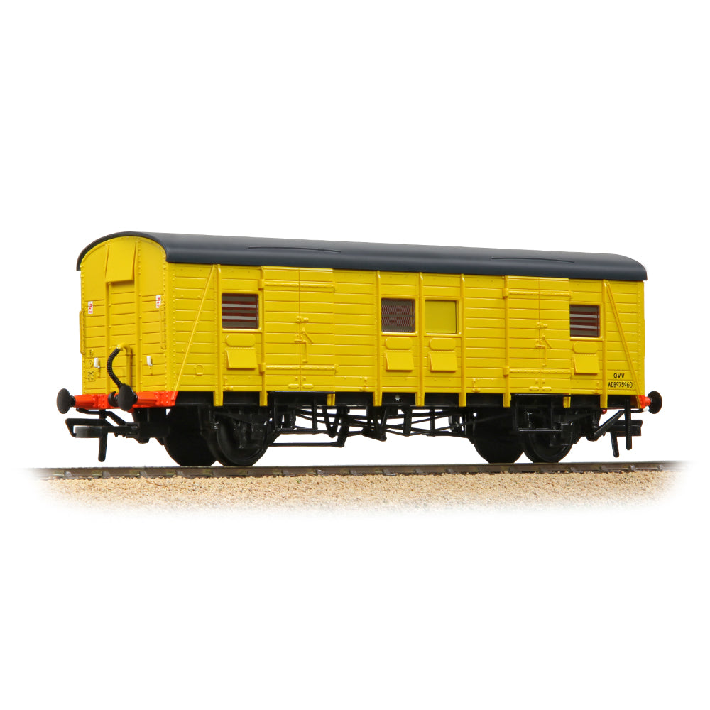 Bachmann 39-533 SR QVV (Ex-PMV) Staff Tool Van BR Departmental Yellow, OO Gauge