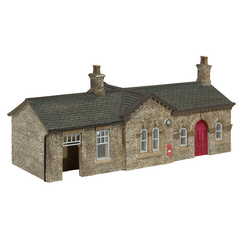 Scenecraft 44-000R Oakworth Station Red, OO Gauge