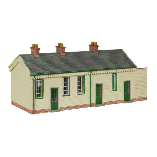 Scenecraft 44-0187A S&DJR Wooden Station Building Green and Cream, OO Gauge
