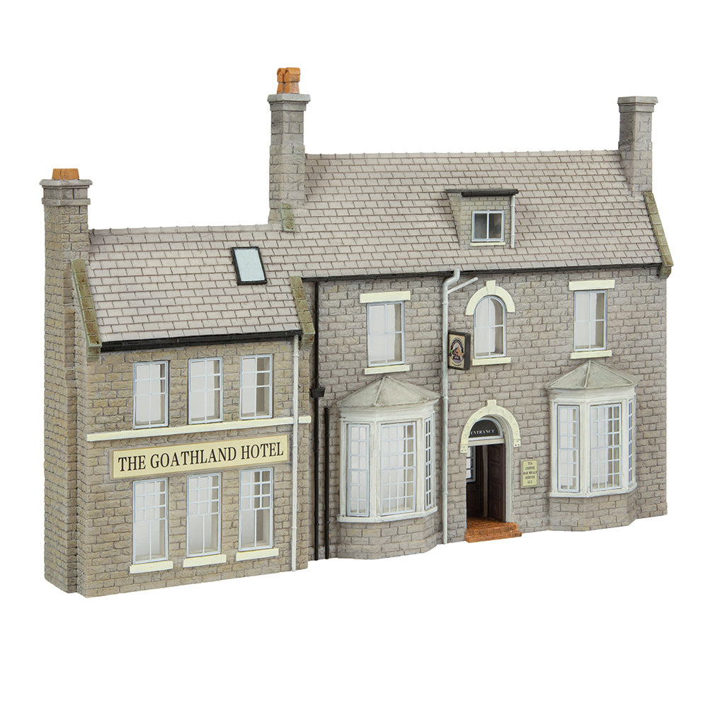 Scenecraft 44-0210 Low Relief Goathland Hotel, OO Gauge