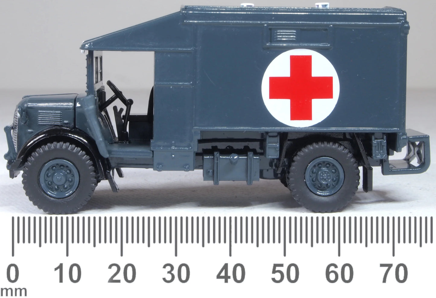 Oxford 76K2004 Austin K2 Ambulance 1951 RAF Transport Command, OO Gauge, 1/76 Scale