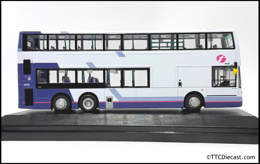 80M UKD76002 Dennis Trident ENVIRO500 Euro IV 12.1M First Bus Aberdeen Rte 23 1:76 Scale