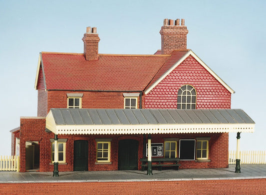 Wills kits CK16 Country Station, Brick Built, With Platform