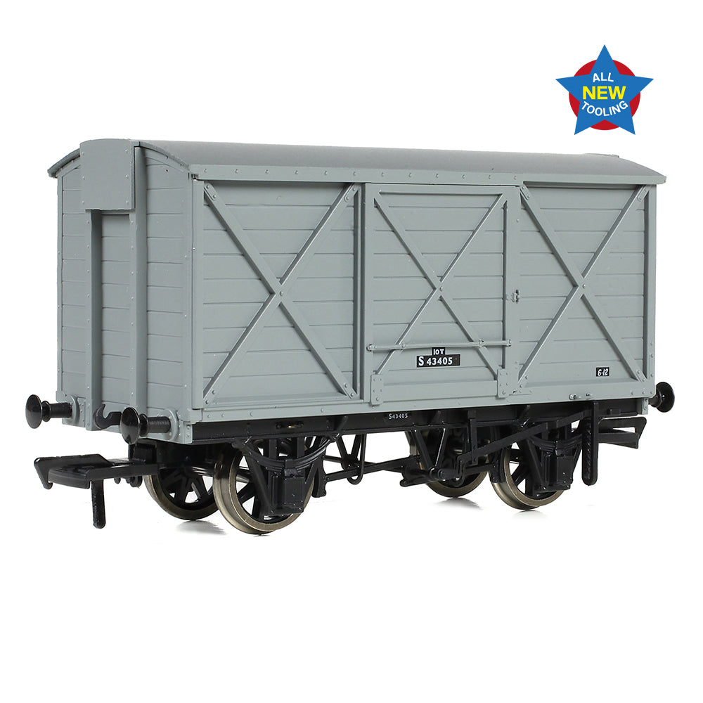 EFE Rail E87055 LSWR 10T Ventilated Van BR Grey, OO Gauge