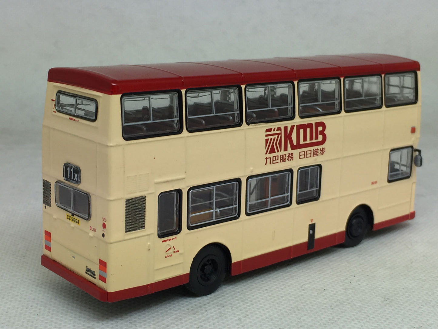 80m / Roadshow Creations KLE15025 Leyland Olympian 9.5m KMB  1:76 Scale *PRE ORDER £60.29*