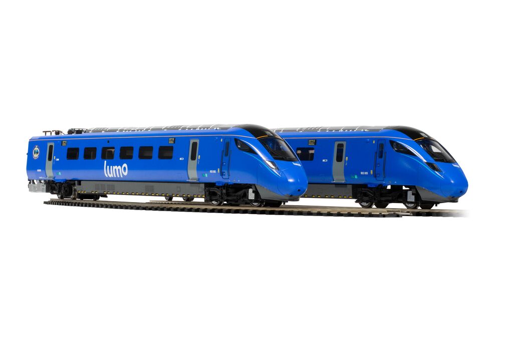 Hornby R30102 Lumo, Class 803, 803003 Five Car Train Pack - Era 11