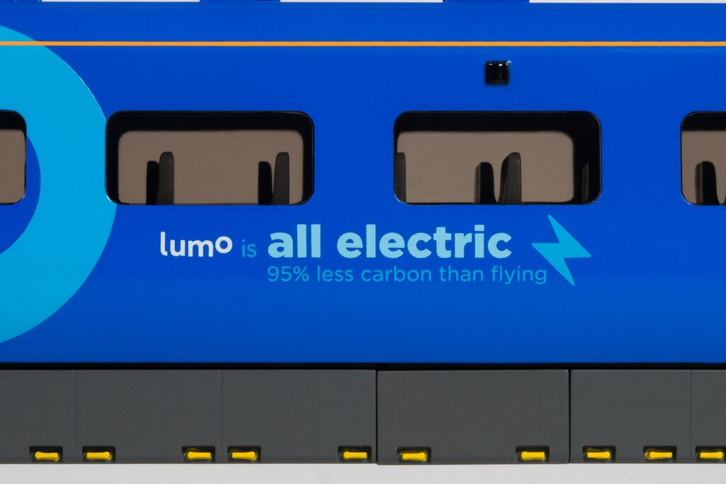 Hornby R30102 Lumo, Class 803, 803003 Five Car Train Pack - Era 11