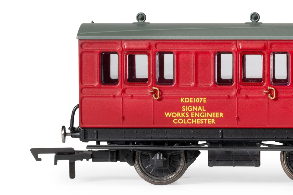 Hornby R40359 BR Departmental, 6 Wheel Crew Coach, KDE107E - Era 8 *LAST FEW*
