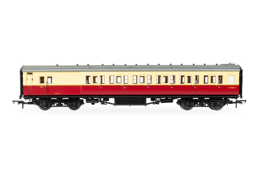 Hornby R40463 BR Maunsell Brake Third class S3752 Set 222, OO Gauge