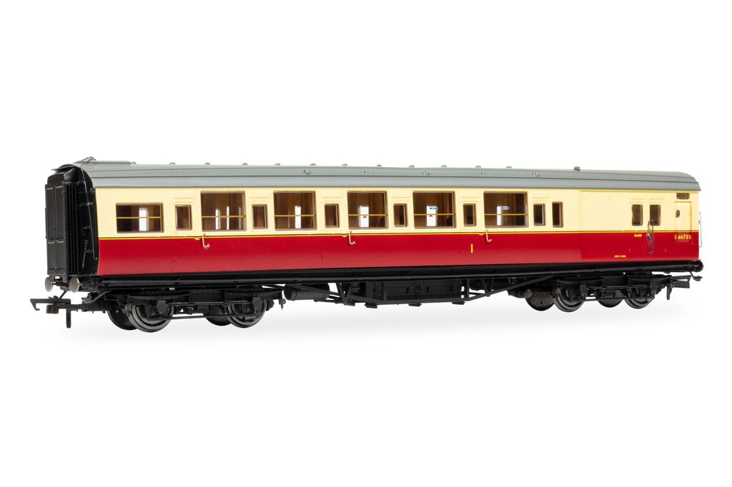 Hornby R40464 BR Maunsell Brake Composite class S6673 Set 179, OO Gauge