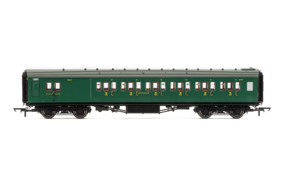 Hornby R4736 SR Maunsell 6 Compartment Third Class Brake Coach  *LAST ONE*