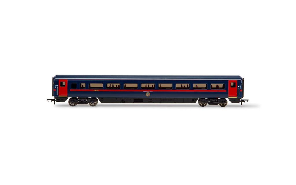 Hornby R40166 GNER, Mk4 Standard, Coach E - Era 9, OO Gauge