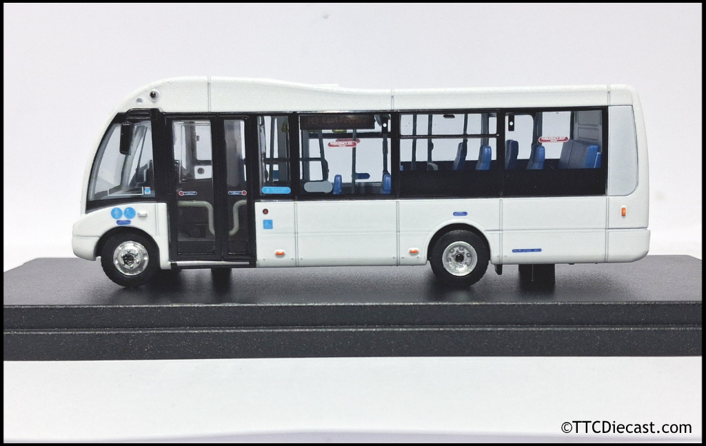 Model 1 63895 1/76 Optare Solo SR 7.9m Dealer White
