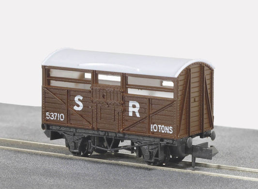 Peco NR-45S Cattle Truck, SR, dark brown