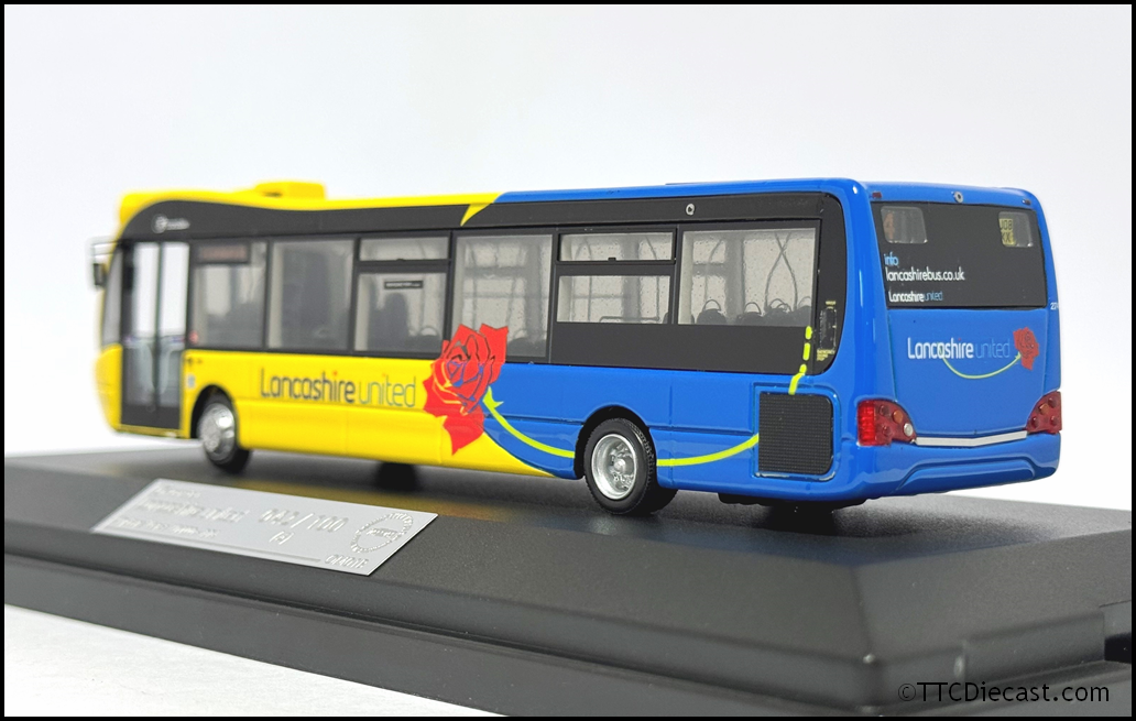 OMNIDEKKA OM1B Resin 1/76 Optare Versa , Lancashire United, Rte 4 Leyburn Road,