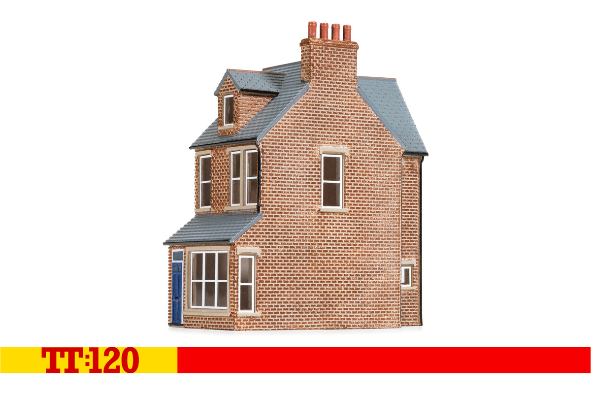 Hornby TT9042 End of Terrace House Right  - Red Brick TT120 Gauge *PRE ORDER £17.99*