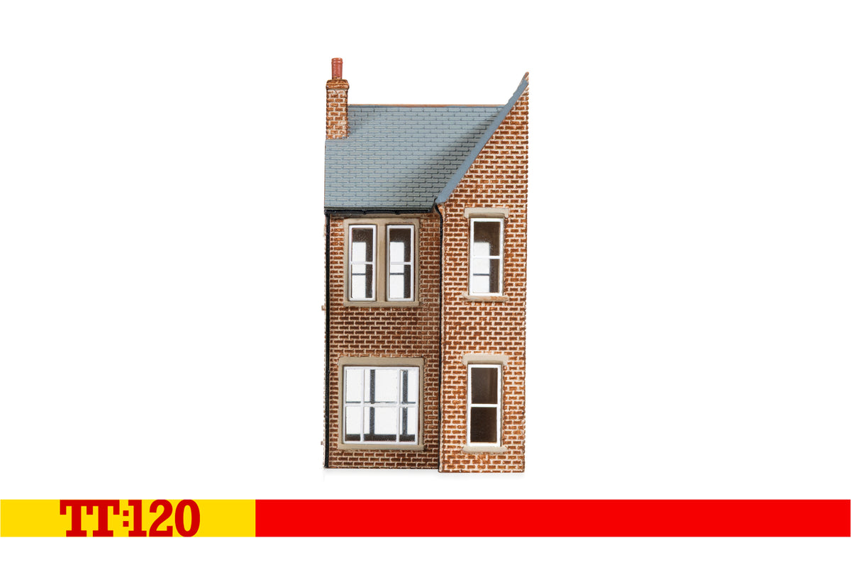 Hornby TT9042 End of Terrace House Right  - Red Brick TT120 Gauge *PRE ORDER £17.99*