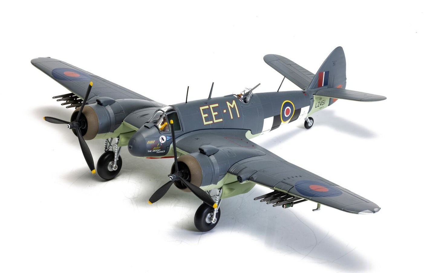Corgi AA28604 Bristol Beaufighter TF.X - LZ451 / EE-M - ‘The Ancient Mariner’ 1:72  Scale
