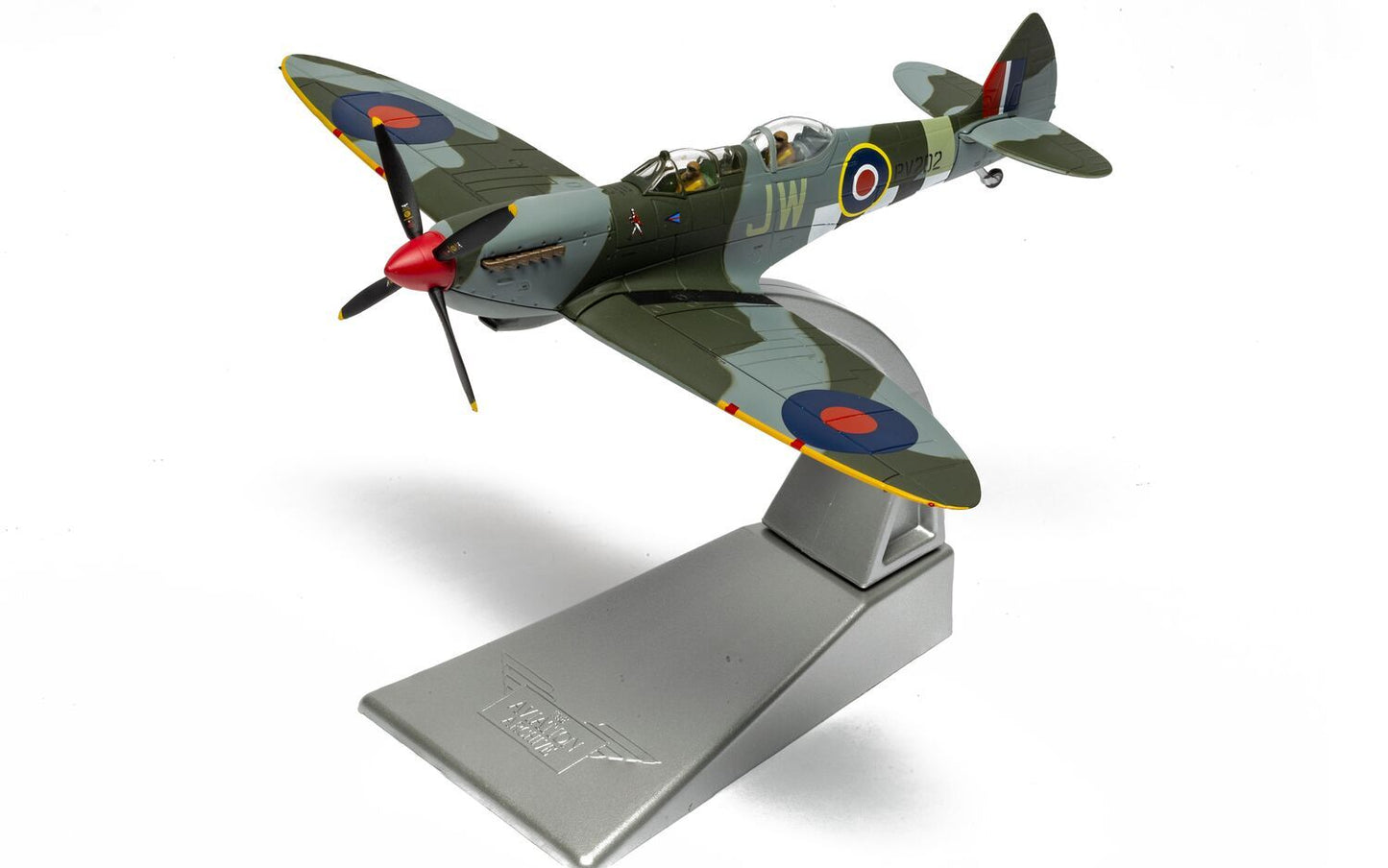 Corgi AA29204 Supermarine Spitfire T9, PV202/JW (G-CCCA), Spitfire MK.IX ML365/JW,135 Wing