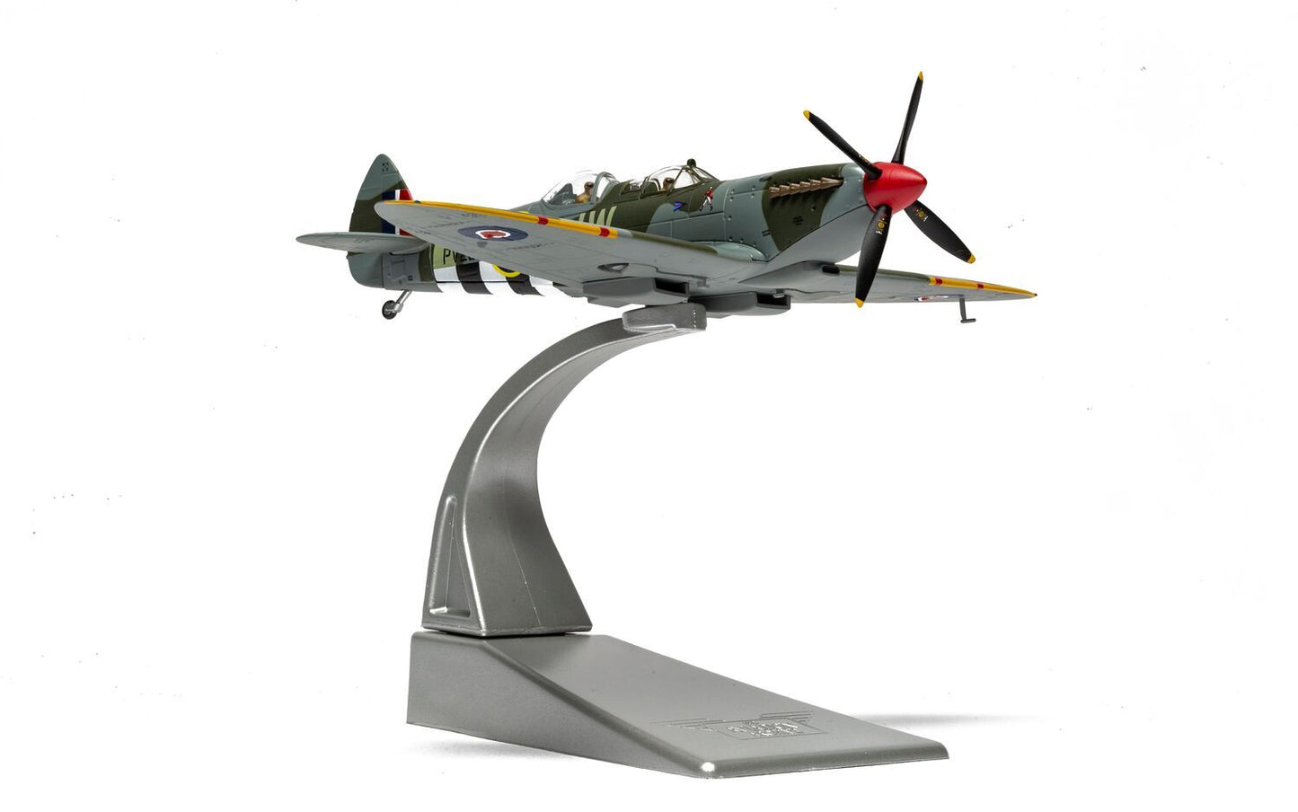 Corgi AA29204 Supermarine Spitfire T9, PV202/JW (G-CCCA), Spitfire MK.IX ML365/JW,135 Wing
