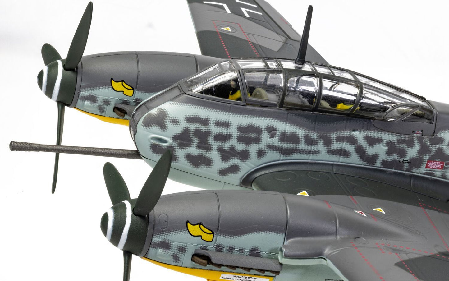 Corgi AA29701 Messerschmitt Me 410A-1/U4, W.Nr 429263 / 3U+EN, Defence of the Reich bomber killer operations 1:72  Scale *PRE ORDER £80.74*
