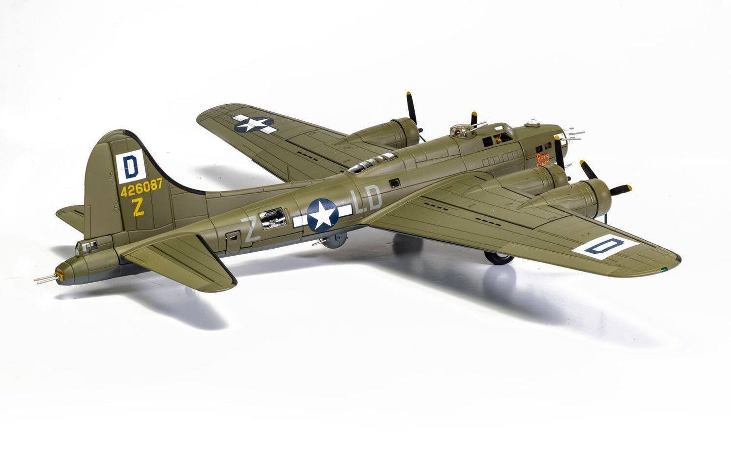 Corgi AA33322 B-17F Flying Fortress - 'Royal Flush' - Lt Robert "Rosie" Rosenthal, 100th BG, 8th Air Force, 1:72 Scale