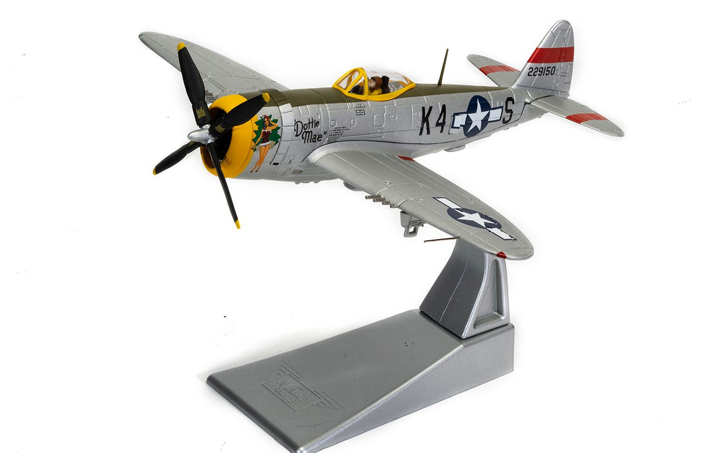 Corgi AA33827 Republic P-47D Thunderbolt 'Dottie Mae' 42-29150/K4-S 410th FG 511th FS May 1945 1:72