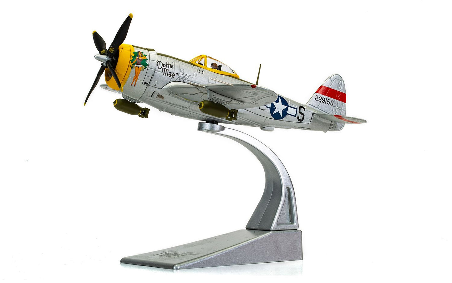 Corgi AA33827 Republic P-47D Thunderbolt 'Dottie Mae' 42-29150/K4-S 410th FG 511th FS May 1945 1:72