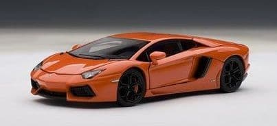 Autoart AUT 54647 Lamborghini Aventador Lp700-4 (Arancio Arg), 1:43 Scale