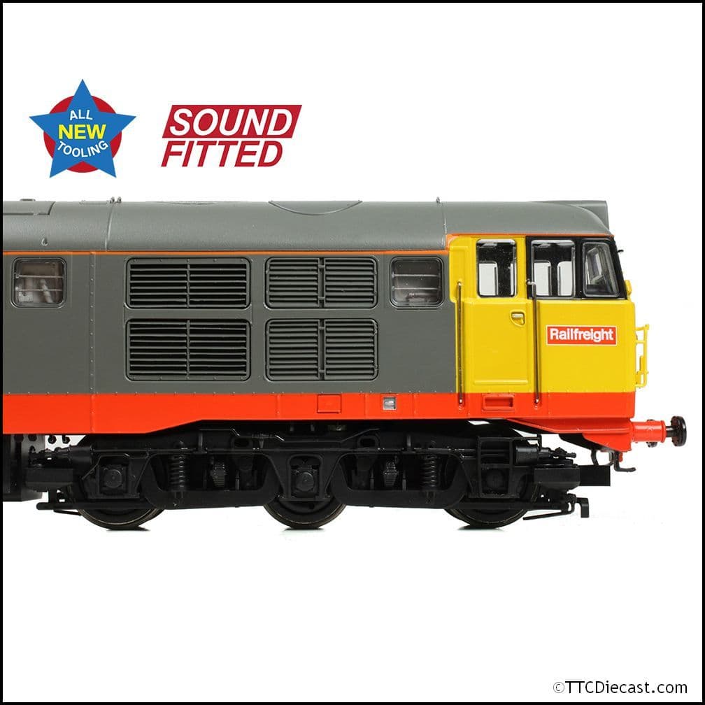 Bachmann 35-821SF Class 31/1 Refurb'31180 BR Railfreight (Red Stripe), OO Gauge