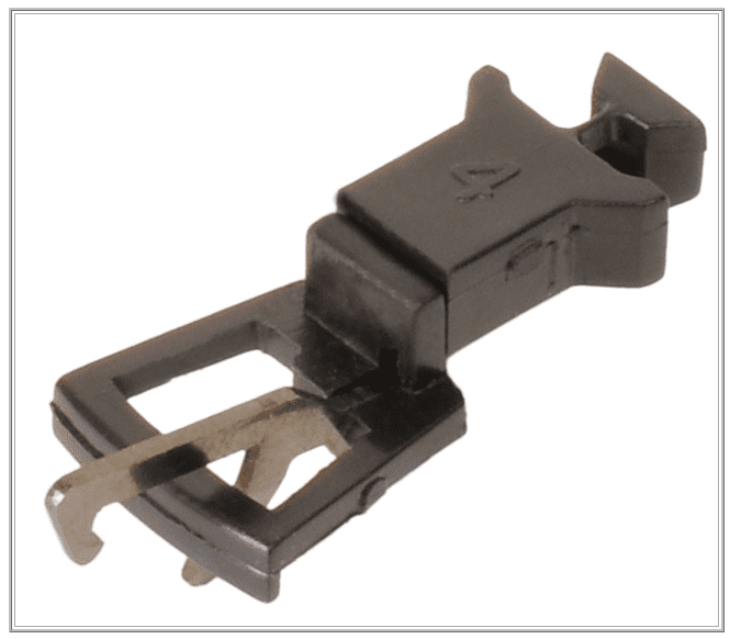 Bachmann 36-027 Couplings Nem Shaft (Cranked) With Pocket (x10), OO Gauge