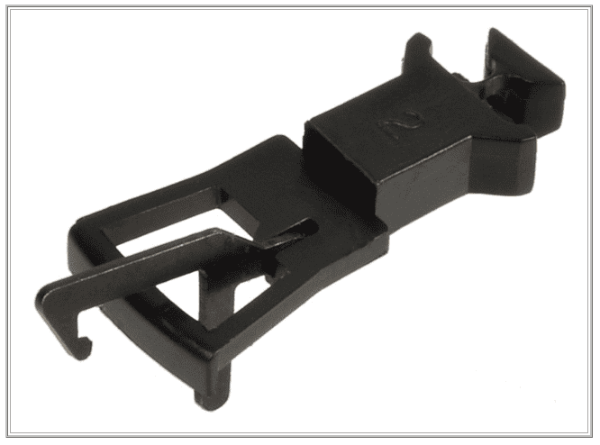 Bachmann 36-030 Couplings Nem Shaft (Straight) With Pocket (x10), OO Gauge