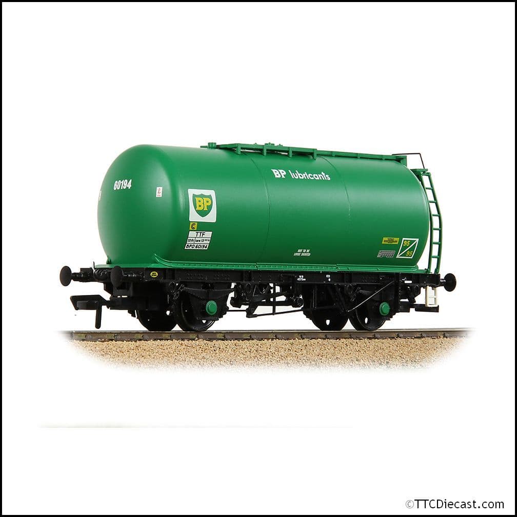 Bachmann 37-590 BR 45T TTF Tank Wagon 'BP Lubricants' Green, OO Gauge